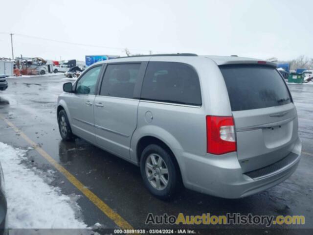 CHRYSLER TOWN AND COUNTRY, 