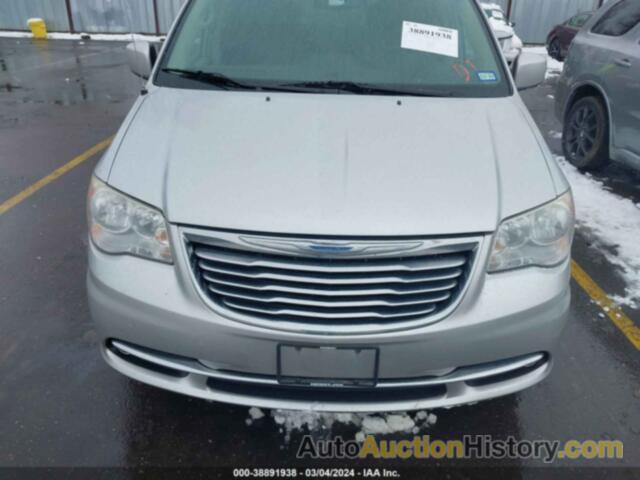 CHRYSLER TOWN AND COUNTRY, 