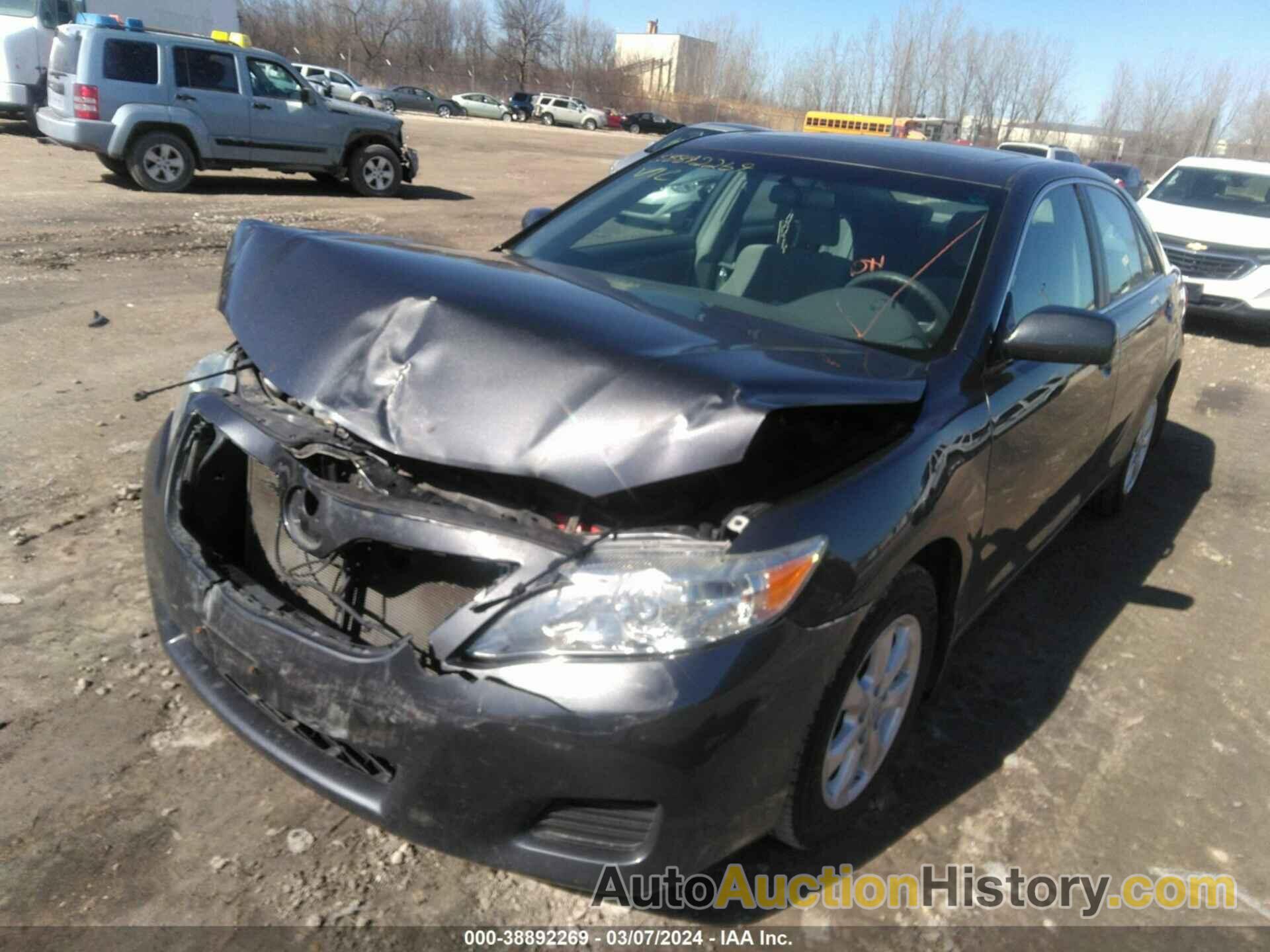 TOYOTA CAMRY SE/LE/XLE, 4T1BK3EK2BU614277