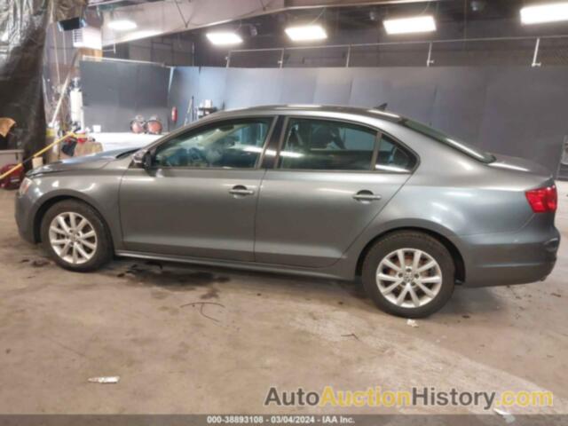 VOLKSWAGEN JETTA 2.5L SE, 3VWDZ7AJ4BM319356