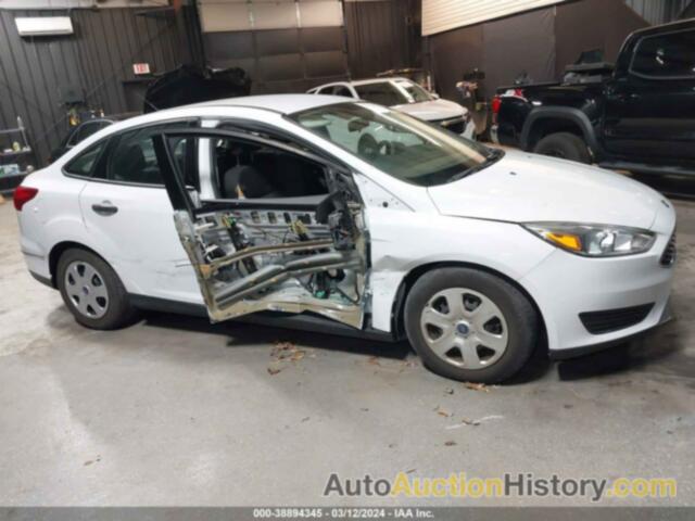 FORD FOCUS S, 1FADP3E2XHL335260