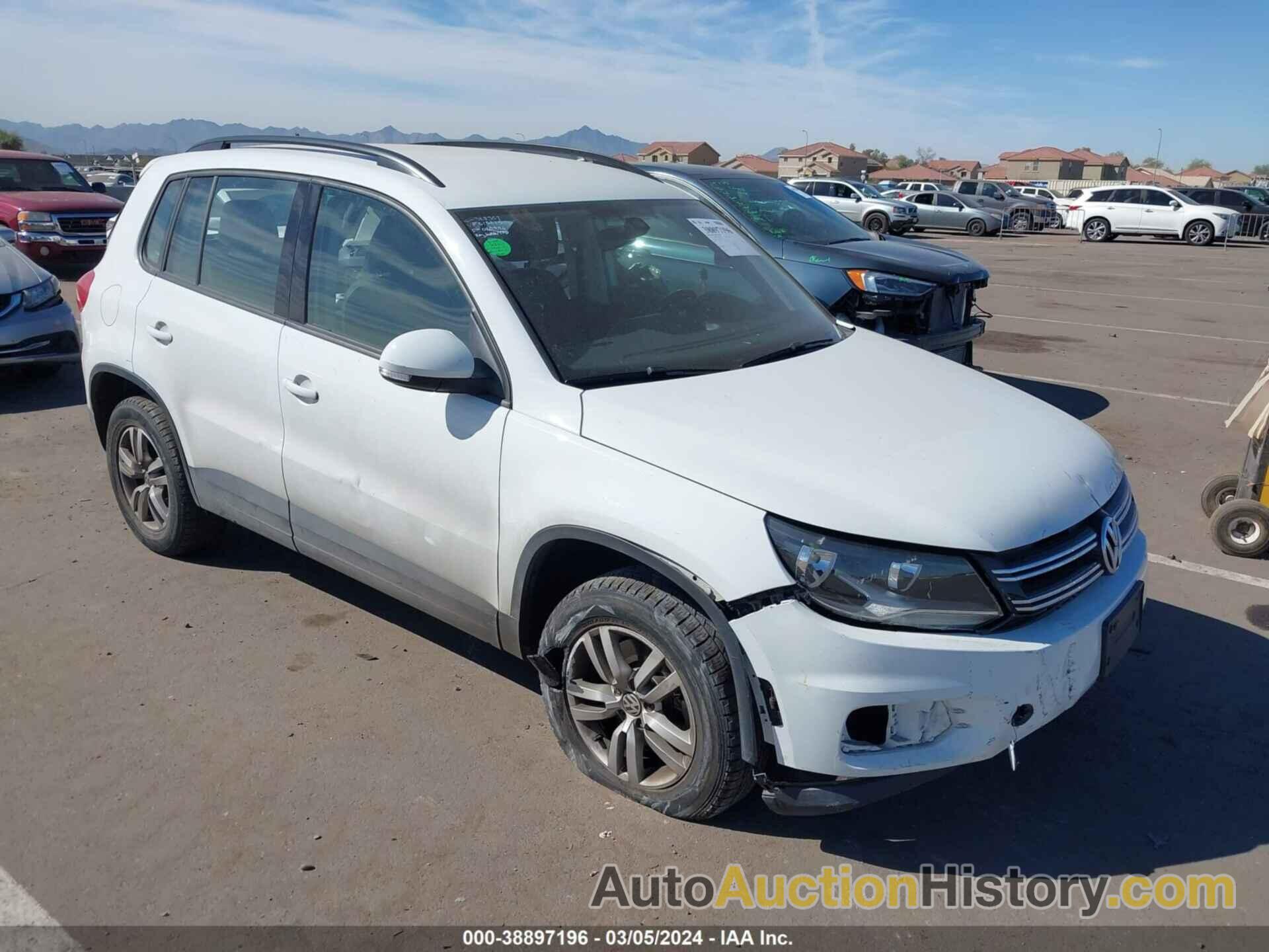 VOLKSWAGEN TIGUAN S, WVGBV7AX0GW515615