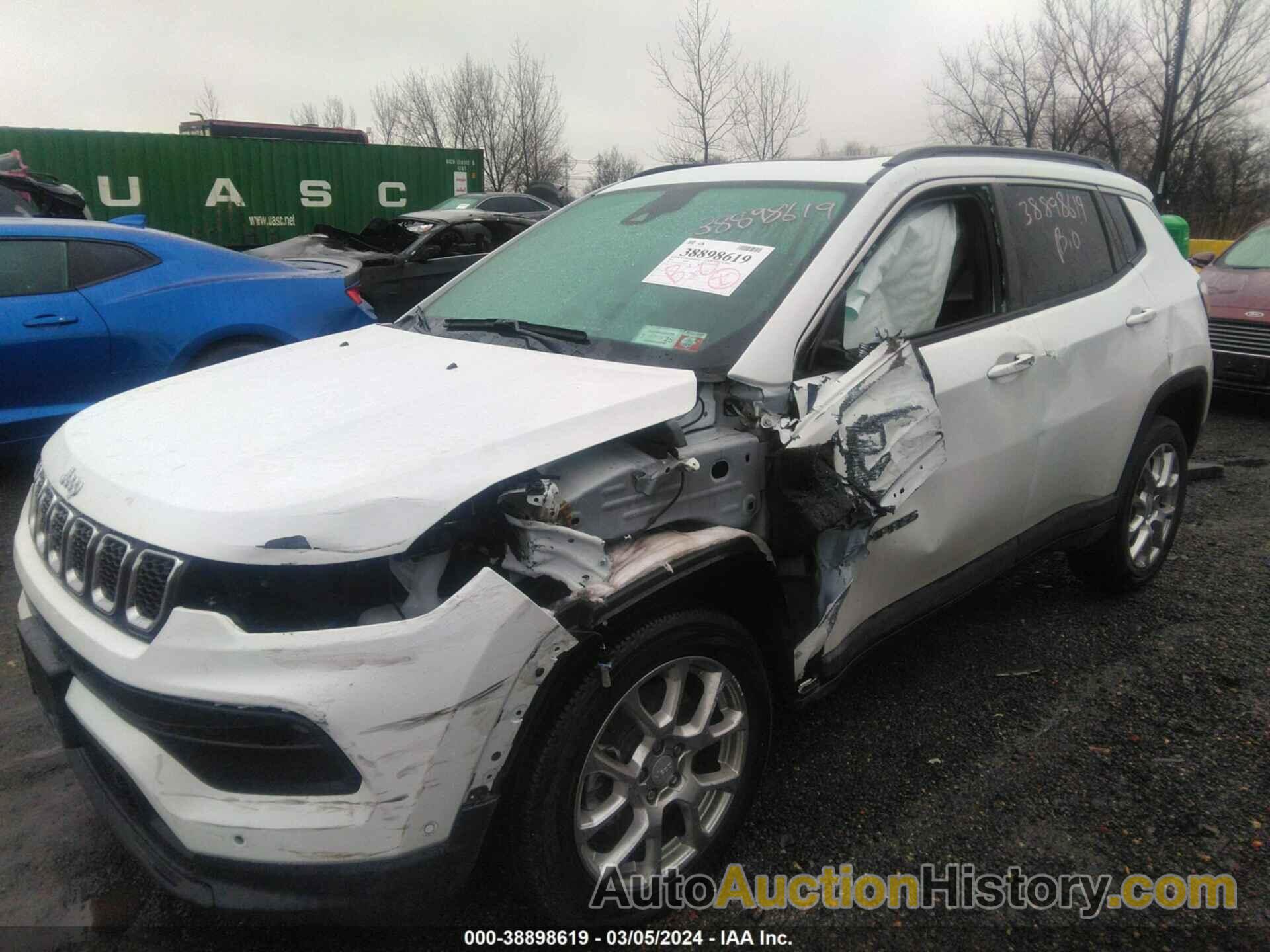 JEEP COMPASS LATITUDE LUX FWD, 3C4NJDFN0PT548848