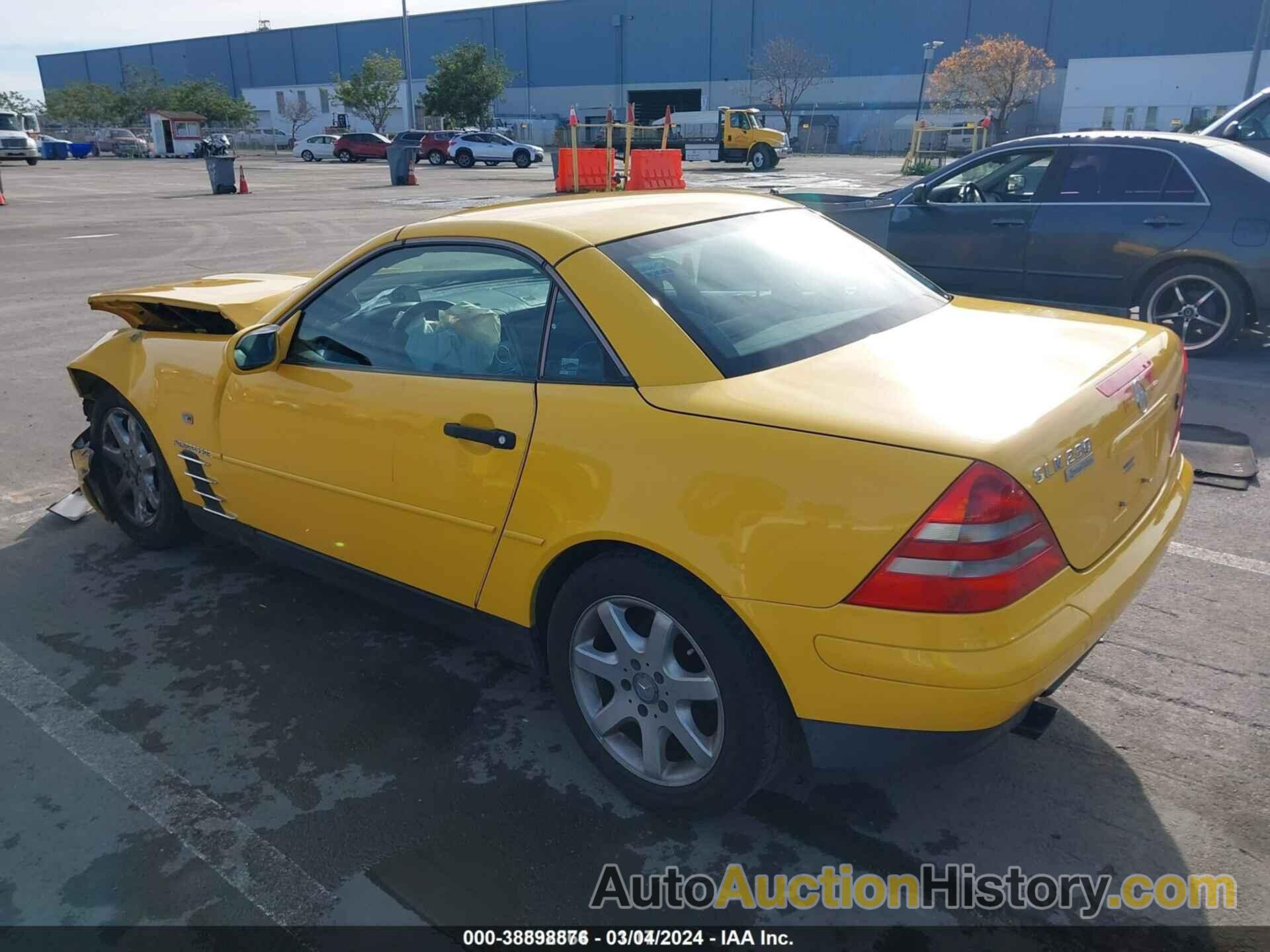 MERCEDES-BENZ SLK 230, WDBKK47F8WF012535