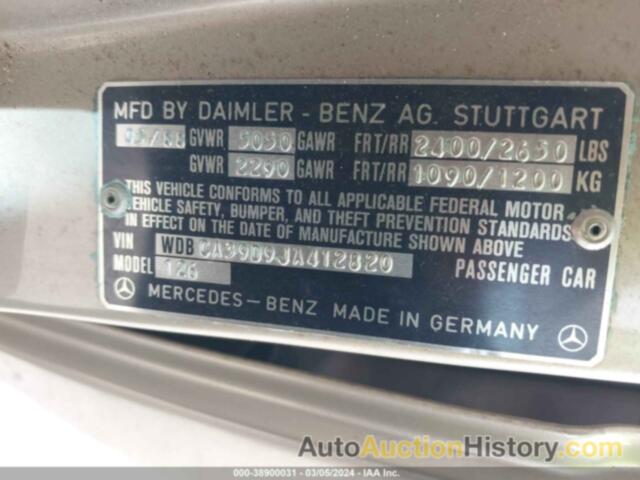 MERCEDES-BENZ 560 SEL, WDBCA39D9JA412820