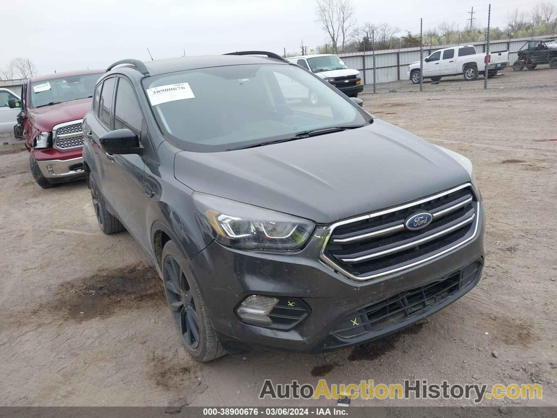 FORD ESCAPE SE, 1FMCU0GD5HUE15180