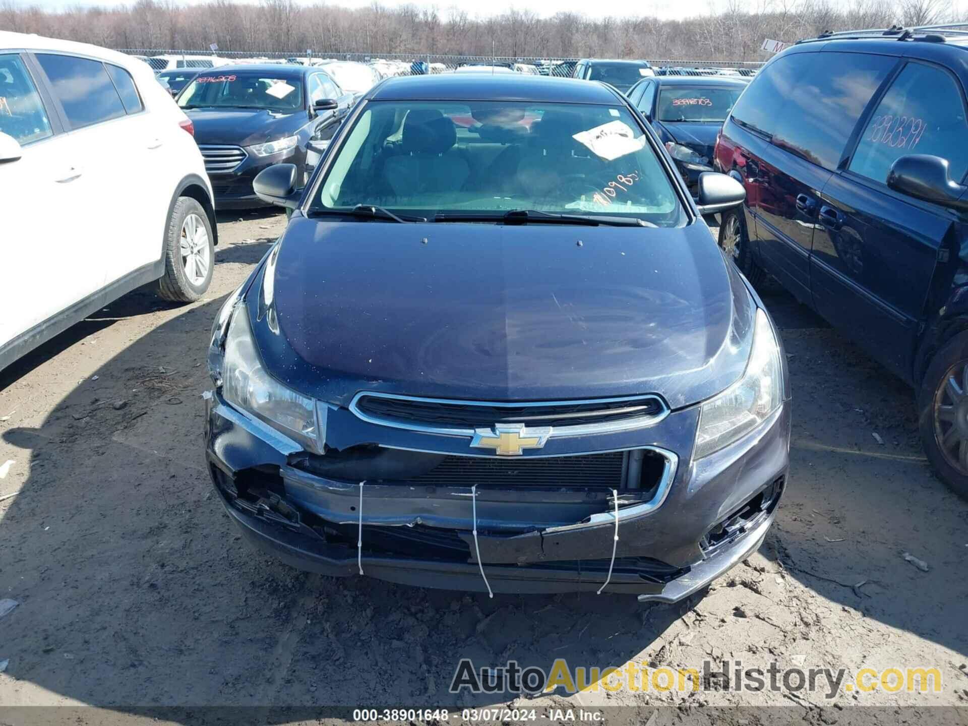 CHEVROLET CRUZE LS AUTO, 1G1PA5SH8F7109858