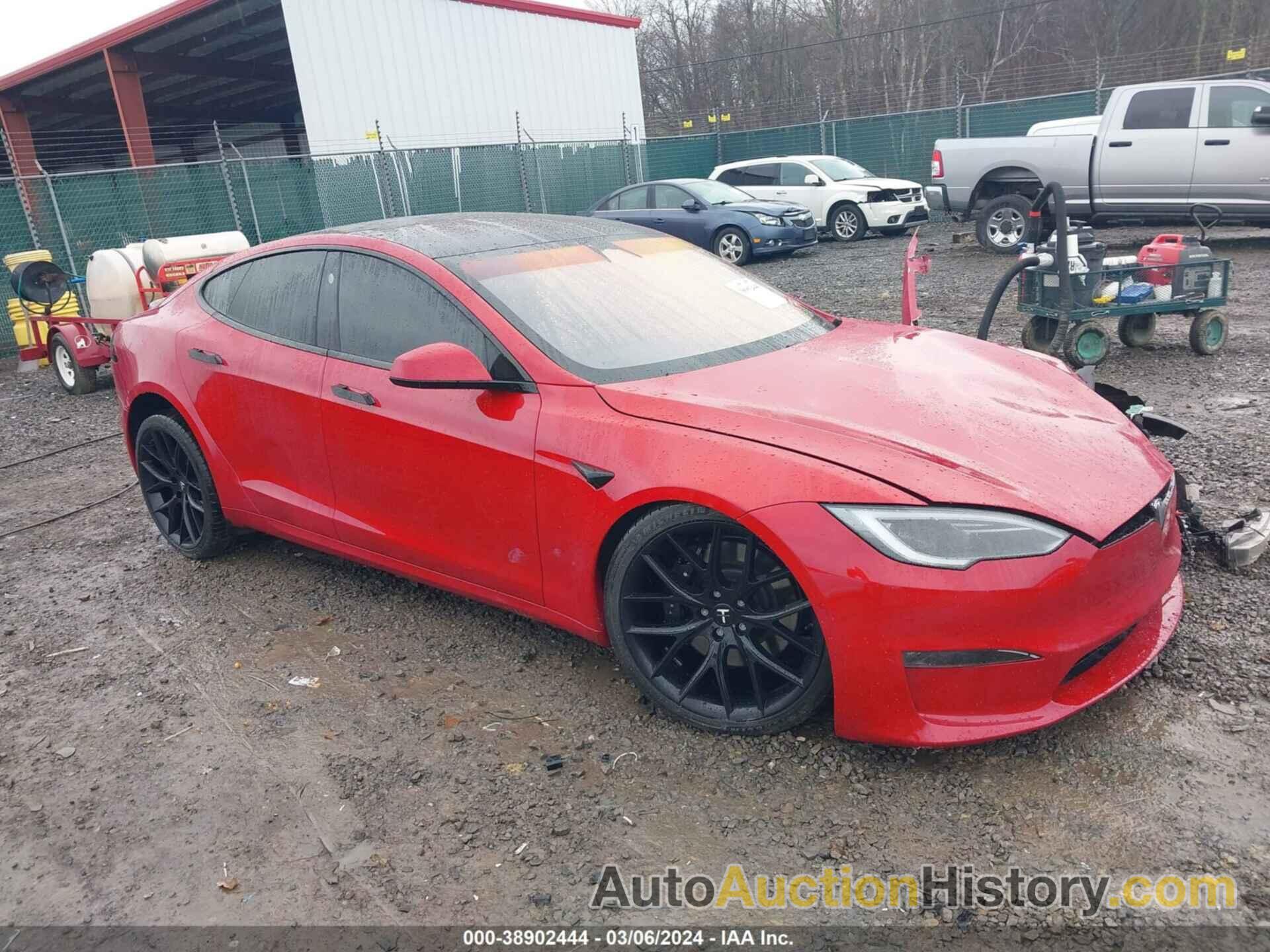 TESLA MODEL S, 5YJSA1E54PF499820