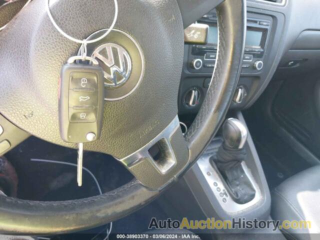 VOLKSWAGEN JETTA 2.5L SE, 3VWDP7AJ1CM309634