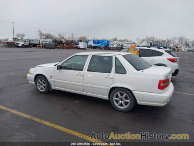 VOLVO S70 SE, YV1LS61JXY2656928