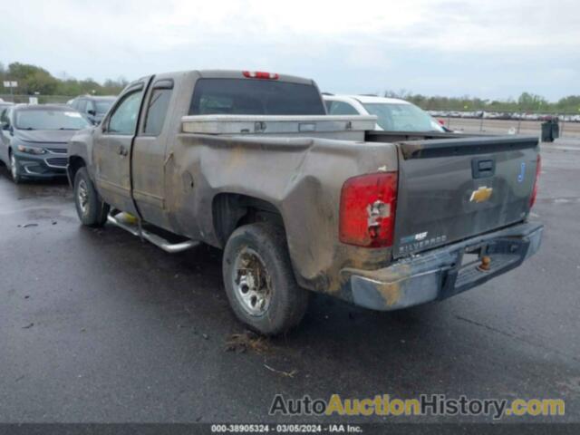 CHEVROLET SILVERADO C1500  LS, 1GCRCREA8CZ185323