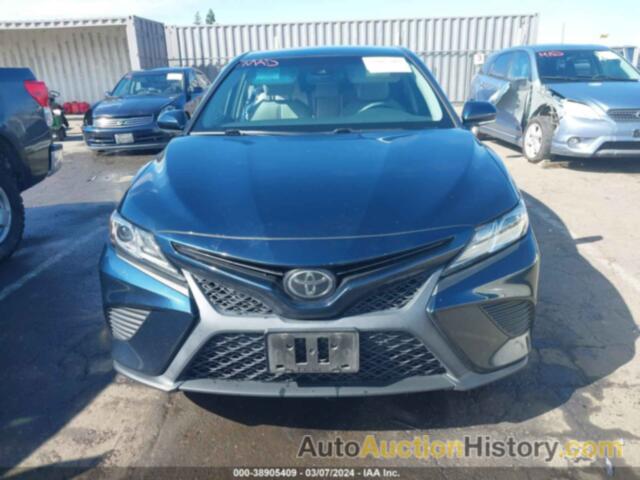 TOYOTA CAMRY SE, 4T1B11HK2JU522572