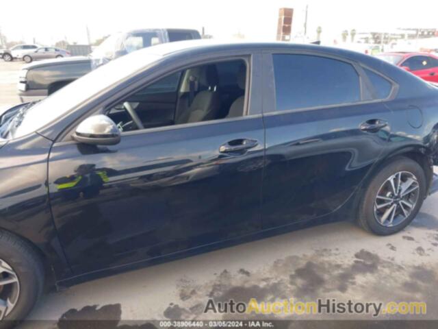 KIA FORTE LXS, 3KPF24AD6NE435472