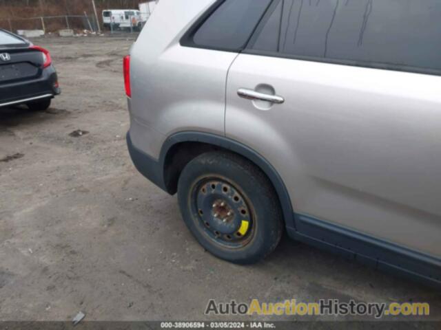 KIA SORENTO LX, 5XYKT3A13CG299488