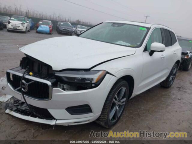 VOLVO XC60 T5 MOMENTUM, YV4102RK7M1850290