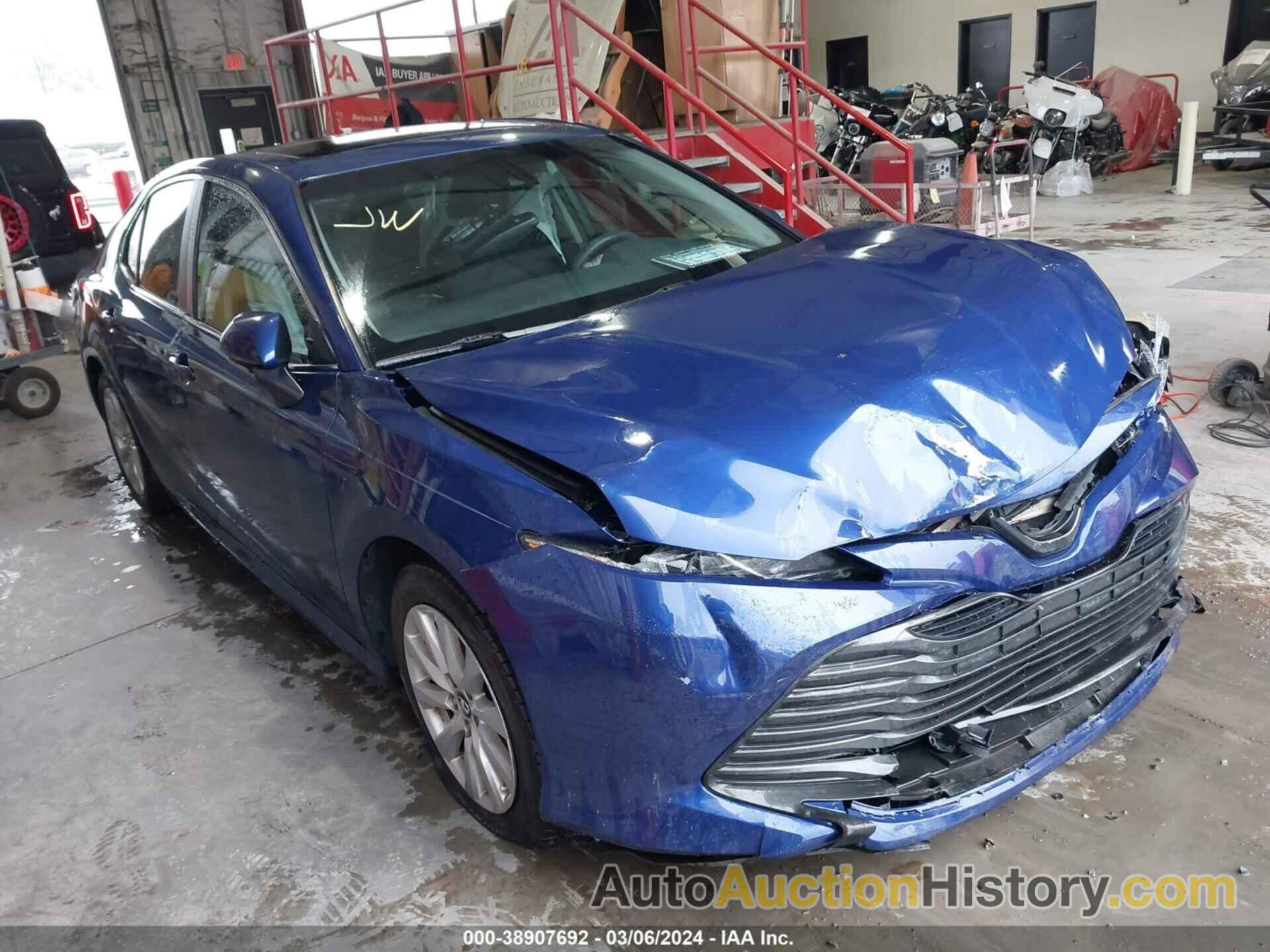 TOYOTA CAMRY L/LE/XLE/SE/XSE, 4T1B11HK4JU549921