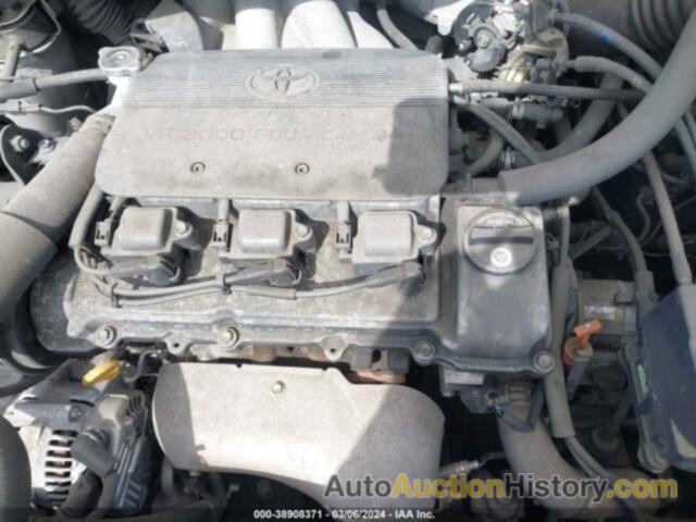 TOYOTA SIENNA LE/XLE, 4T3ZF13CXWU043931