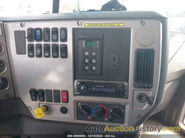 MACK 700 GU700, 1M2AX04C1FM021800