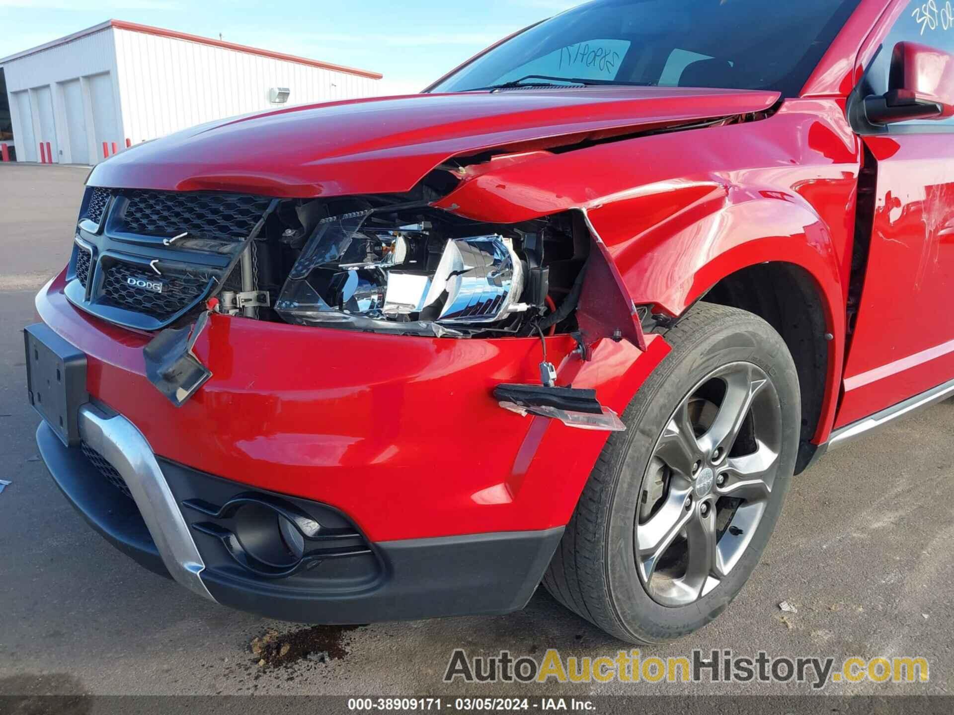 DODGE JOURNEY CROSSROAD, 3C4PDCGG1FT735492