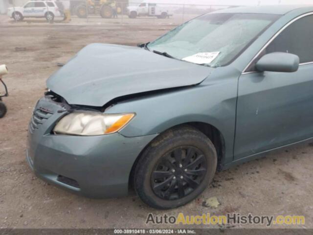 TOYOTA CAMRY LE, 4T1BE46KX9U901761