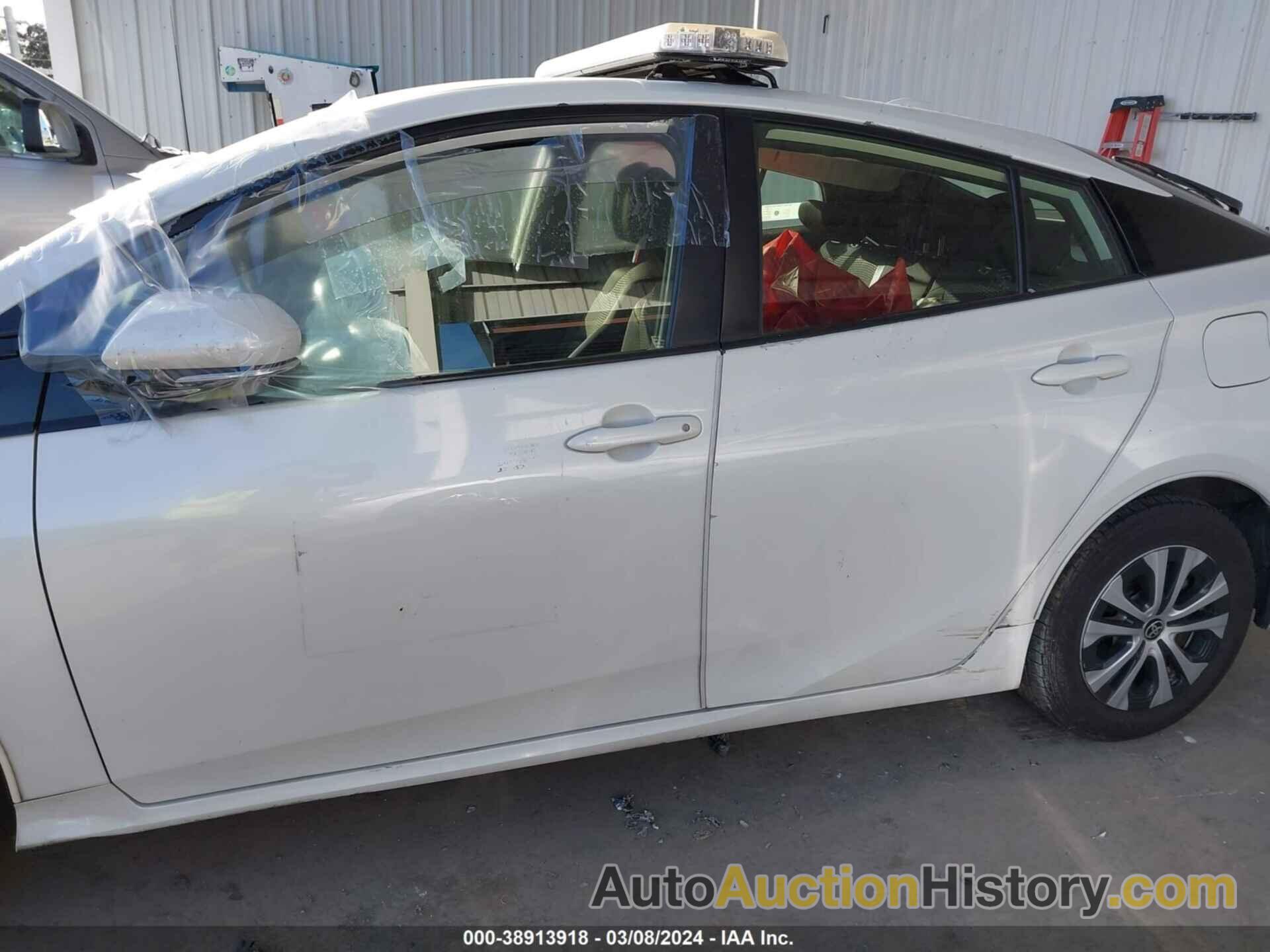 TOYOTA PRIUS LE AWD-E, JTDL9RFU9L3019358