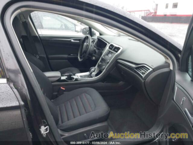 FORD FUSION SE, 1FA6P0H72F5102781