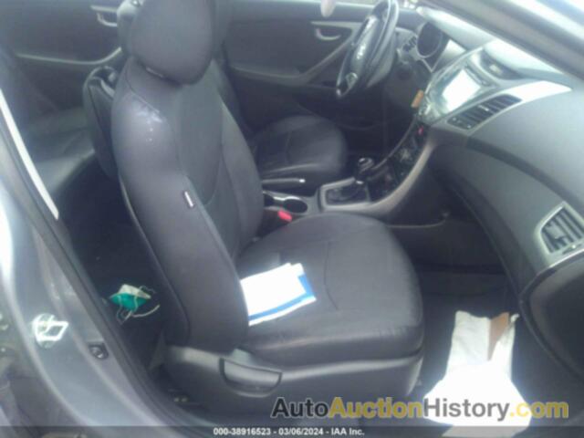 HYUNDAI ELANTRA LIMITED, KMHDH4AE9FU372798