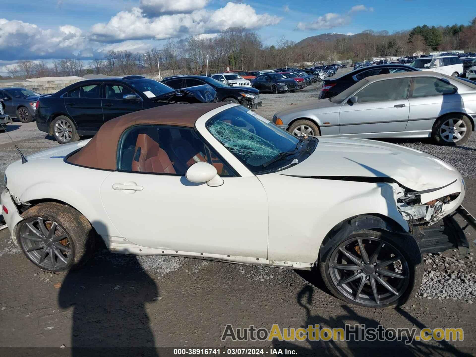 MAZDA MX-5 GRAND TOURING, JM1NC25FX70128102