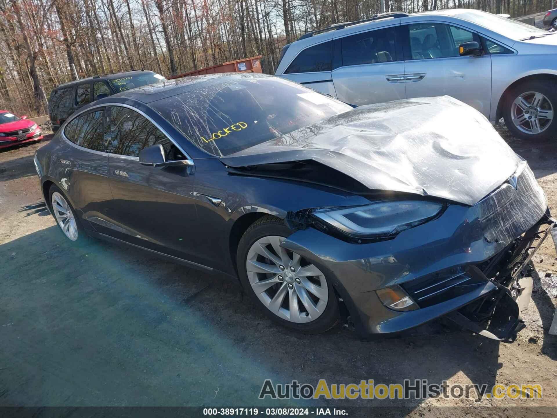 TESLA MODEL S, 5YJSA1E20KF302477