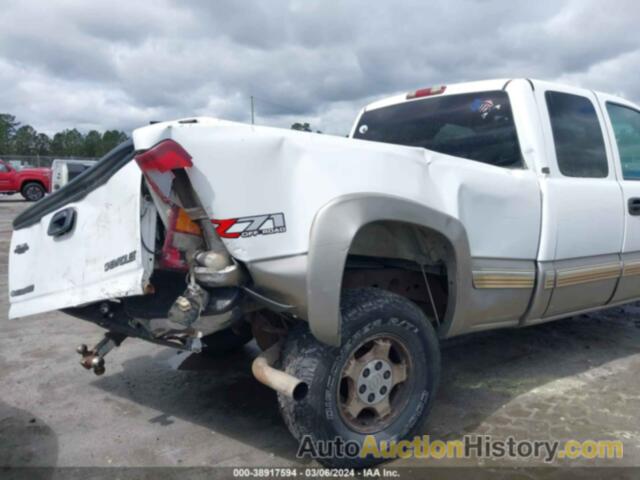 CHEVROLET SILVERADO 1500 LS, 2GCEK19T811328663