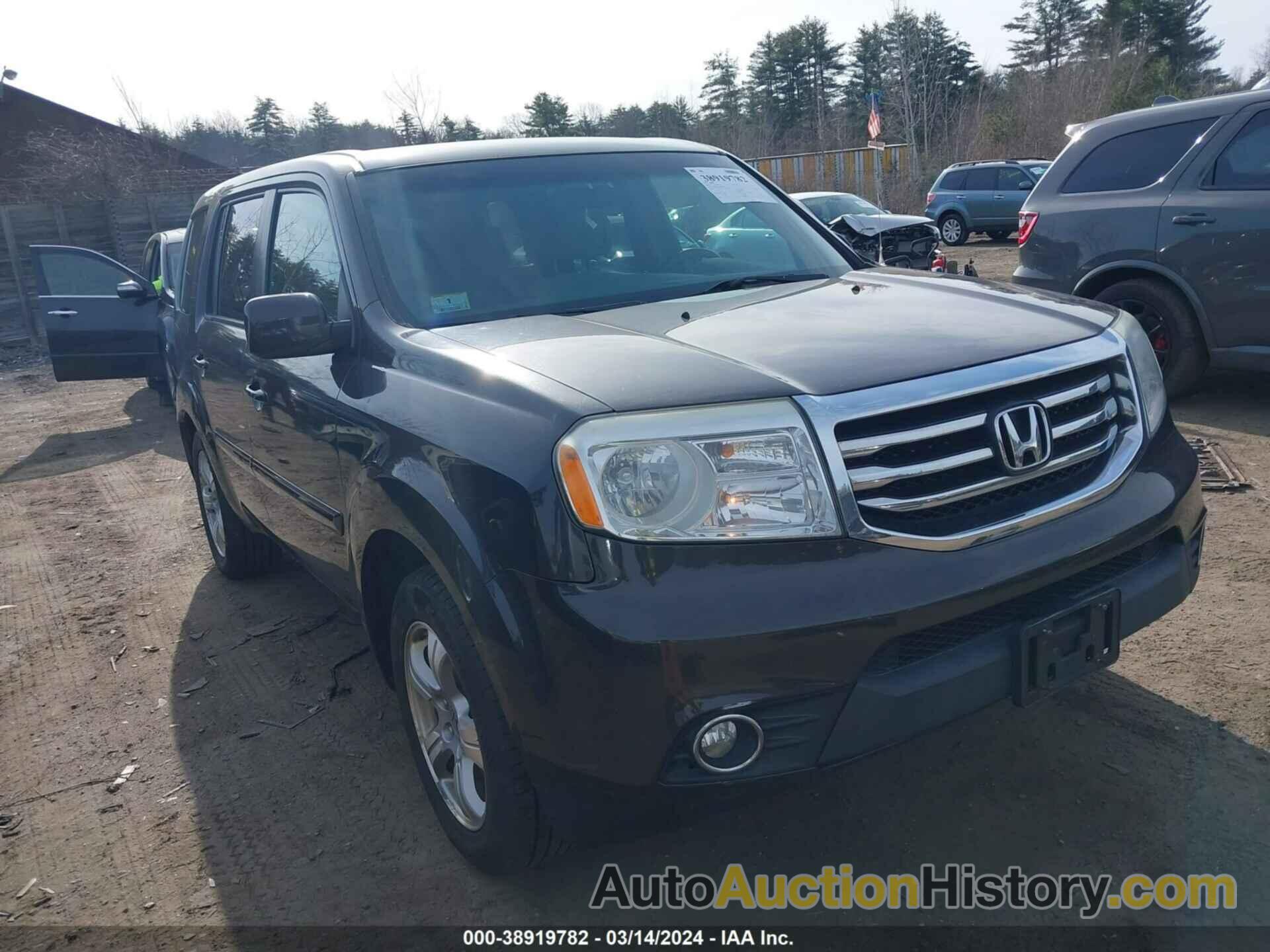 HONDA PILOT EX, 5FNYF4H4XCB016499