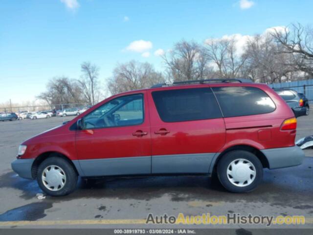 TOYOTA SIENNA LE, 4T3ZF13C7YU213908