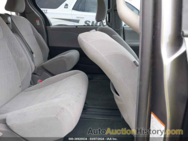 TOYOTA SIENNA LE 8 PASSENGER, 5TDKZ3DC4KS016657