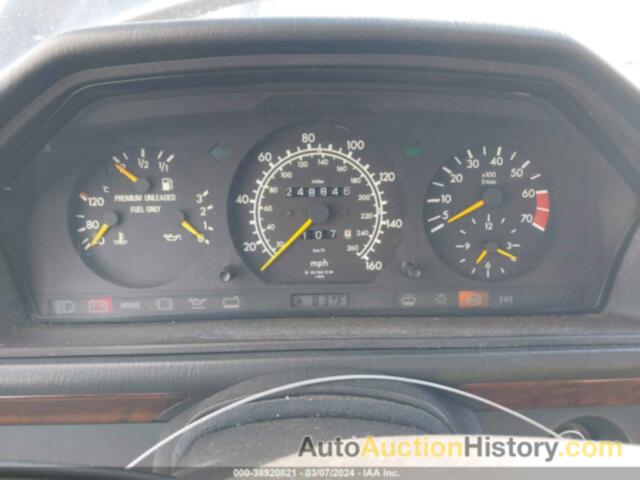 MERCEDES-BENZ 400 E, WDBEA34E8NB746622