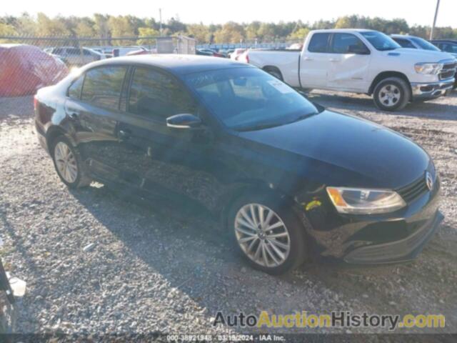 VOLKSWAGEN JETTA 2.5L SE, 3VWDX7AJ3BM339975