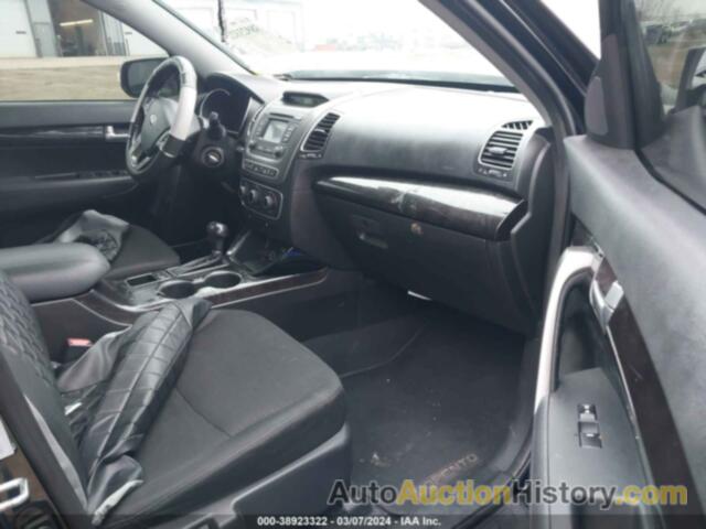 KIA SORENTO LX, 5XYKTCA69EG446461