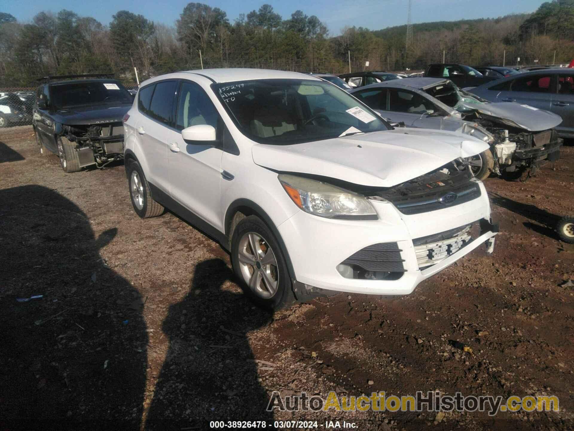 FORD ESCAPE SE, 1FMCU0G77GUA17901