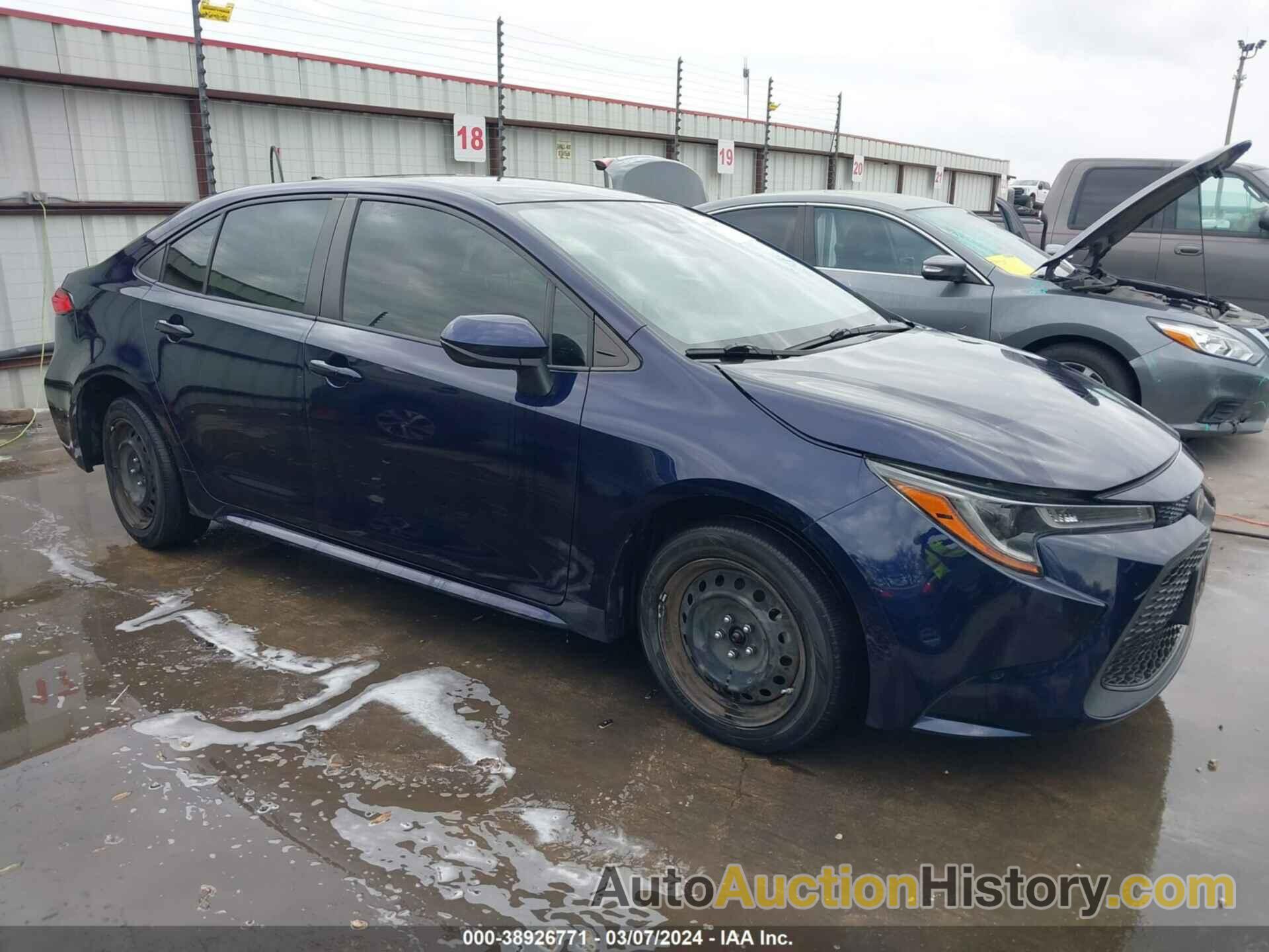 TOYOTA COROLLA LE, JTDEPMAE8MJ149971