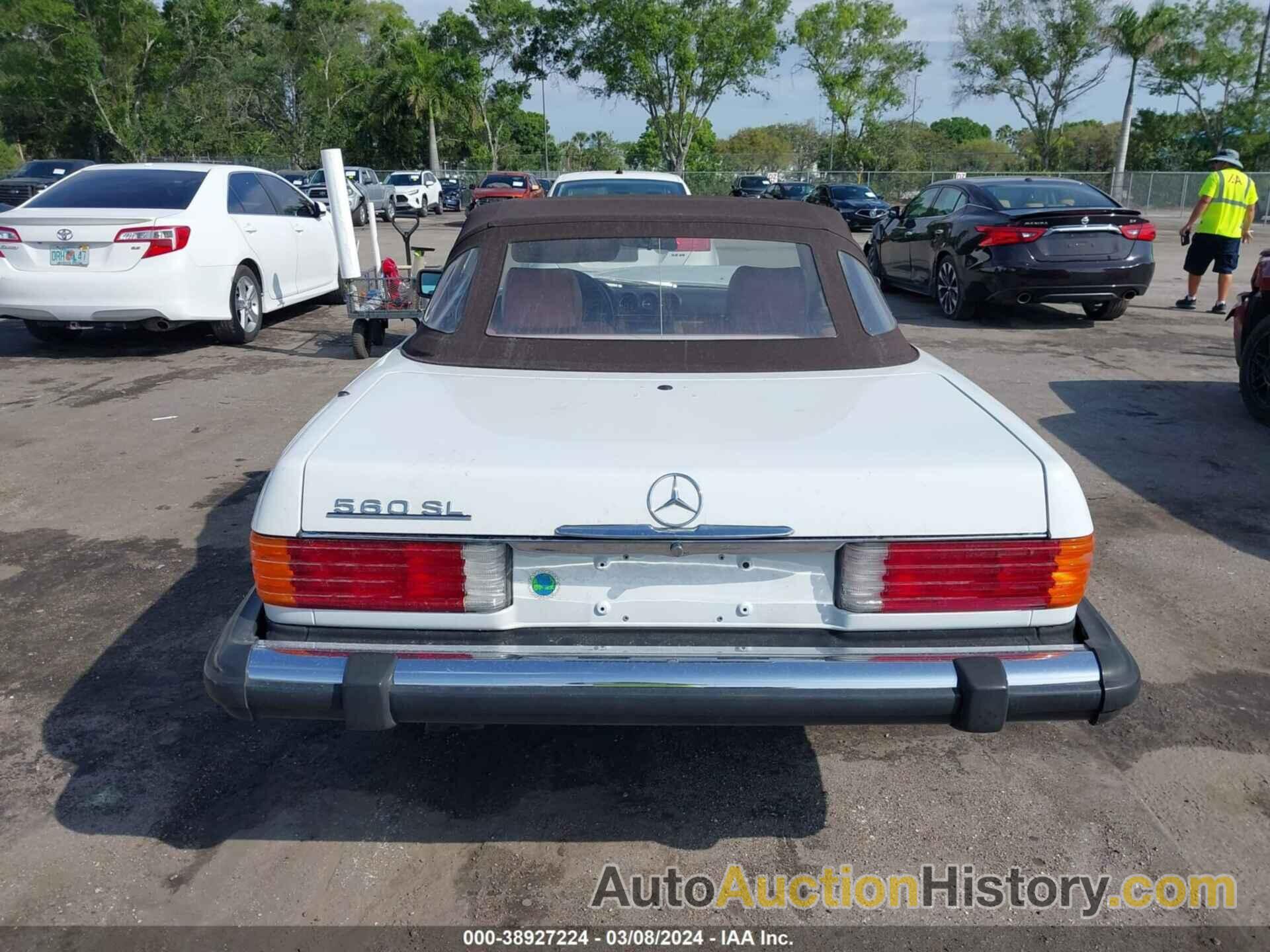 MERCEDES-BENZ 560 SL, WDBBA48D6GA044737