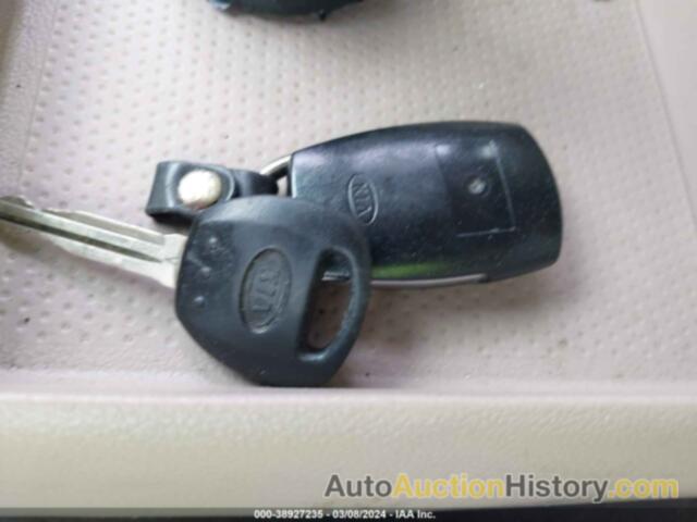 KIA SEDONA LX, KNDMB233896273145