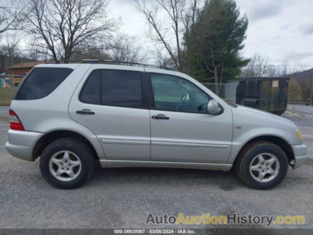 MERCEDES-BENZ ML 320 320, 4JGAB54E8YA185840