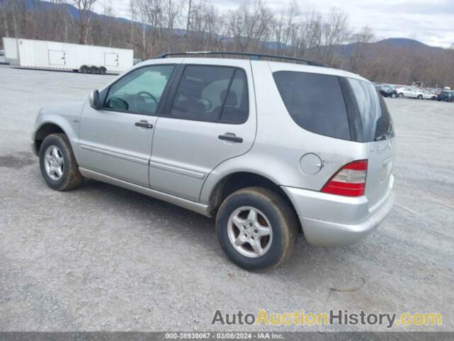 MERCEDES-BENZ ML 320 320, 4JGAB54E8YA185840