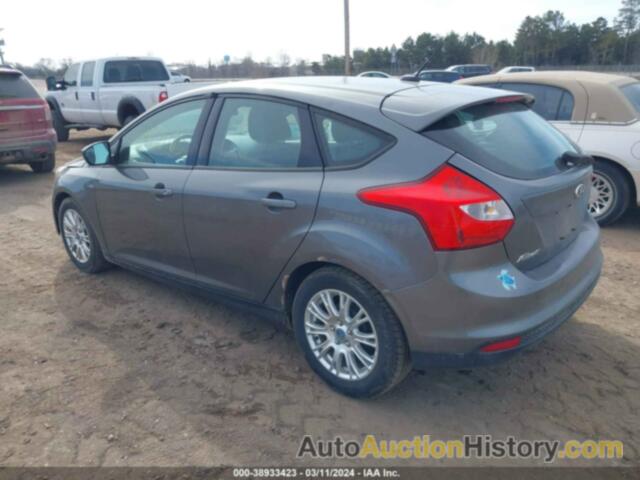 FORD FOCUS SE, 1FAHP3K21CL437027