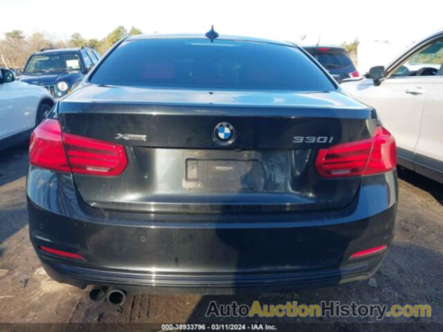 BMW 330 XI, WBA8D9C51JEM34870