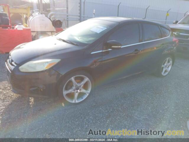 FORD FOCUS TITANIUM, 1FADP3N28DL299935