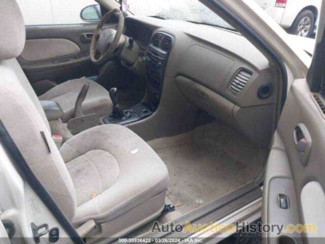 HYUNDAI SONATA, KMHWF25S2YA332473