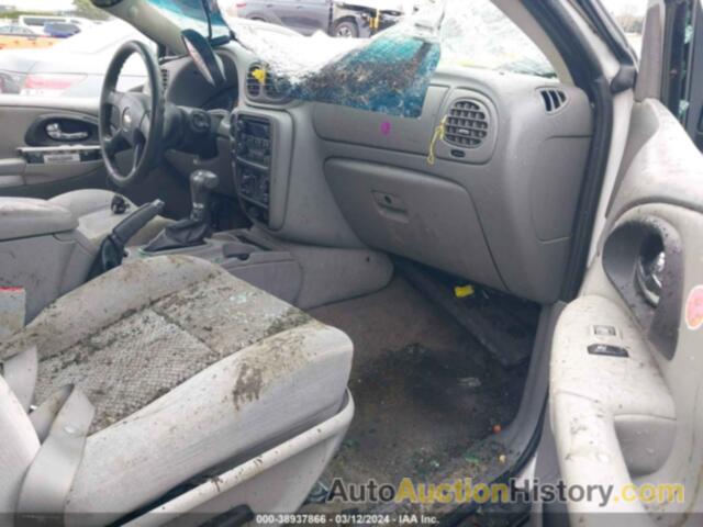 CHEVROLET TRAILBLAZER LS, 1GNDT13S172279508