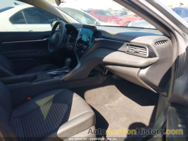 TOYOTA CAMRY SE, 4T1G11AK3NU670526