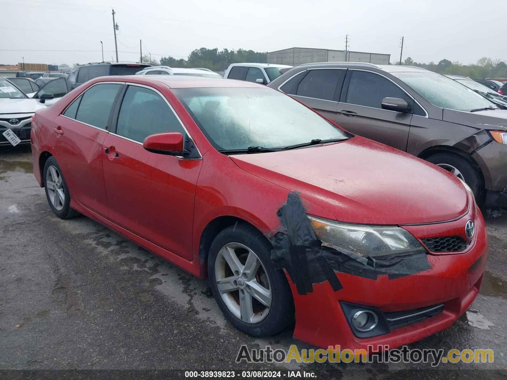 TOYOTA CAMRY SE, 4T1BF1FK5CU547795