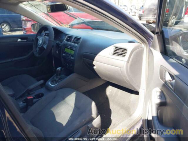 VOLKSWAGEN JETTA 2.0L S, 3VW2K7AJ5EM241055